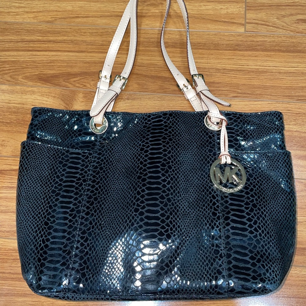 Michael Kors Black Bag - Picture 1 of 3